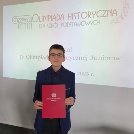 Jakub Długosz z klasy 6b – laureatem Ogólnopolskiej Olimpiady Historycznej  Juniorów